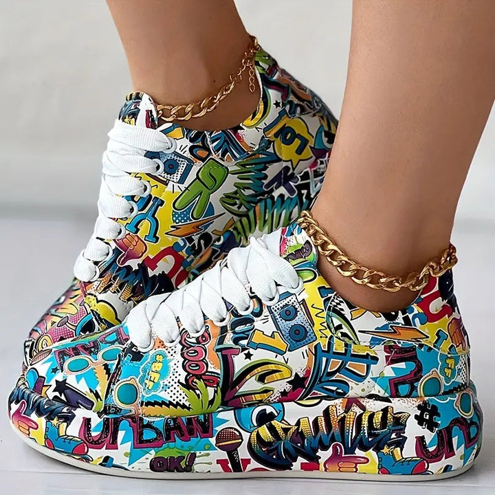 Sneakers da Donna con Stampa Graffiti e Suola Ammortizzata
