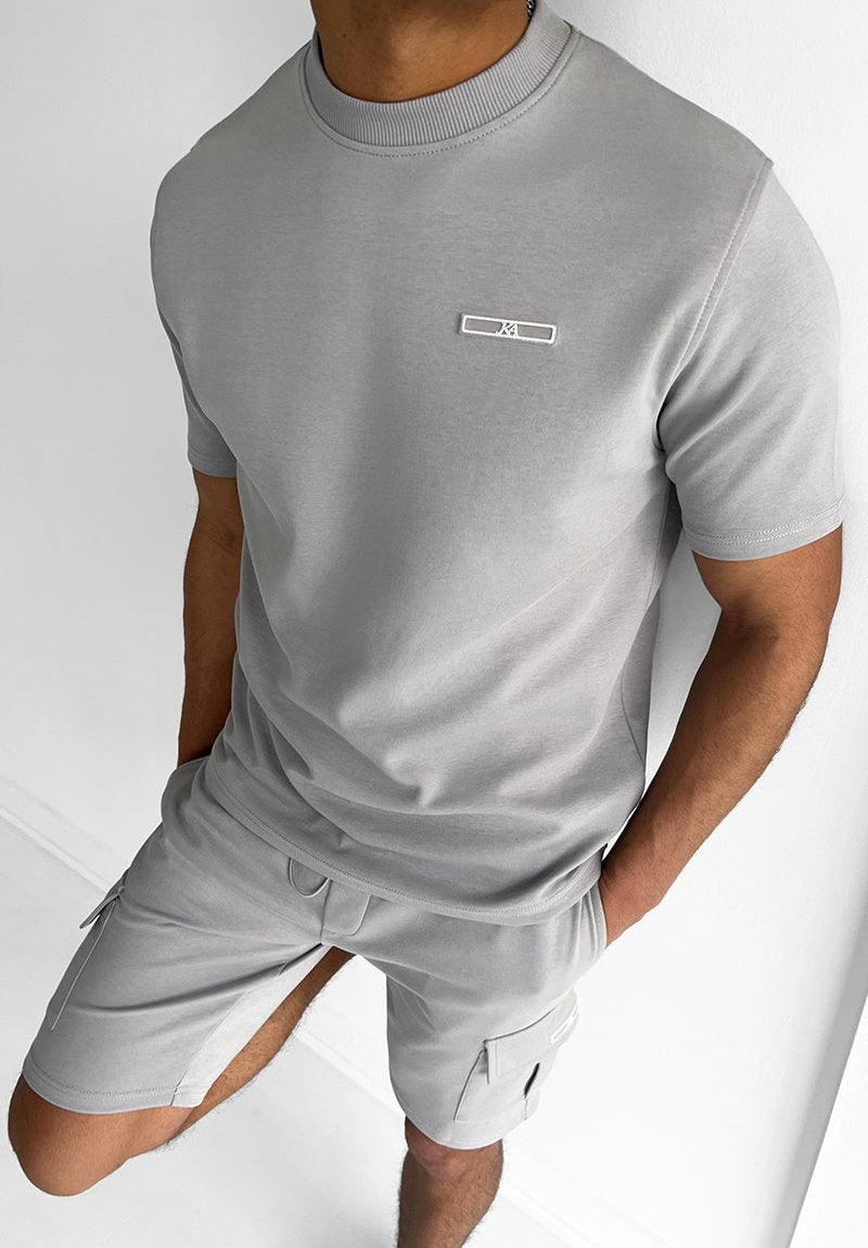 Leo - Abbigliamento Casual alla Moda