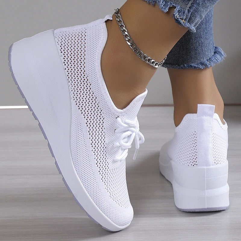 Sneakers da Donna in Maglia Elastica con Suola in Gomma