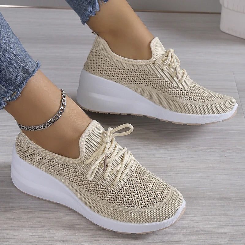 Sneakers da Donna in Maglia Elastica con Suola in Gomma