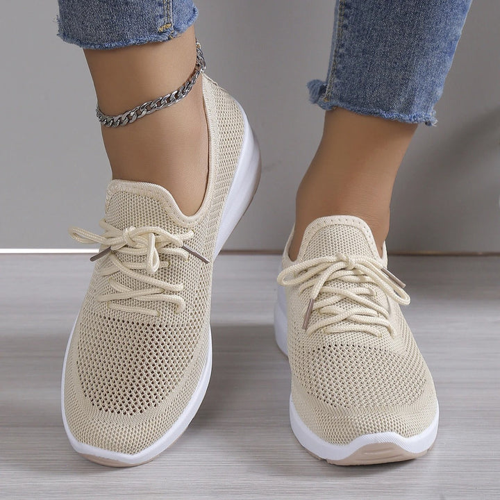 Sneakers da Donna in Maglia Elastica con Suola in Gomma